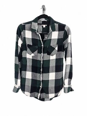 Merona Plaid Button-Up Shirt in Green & White
